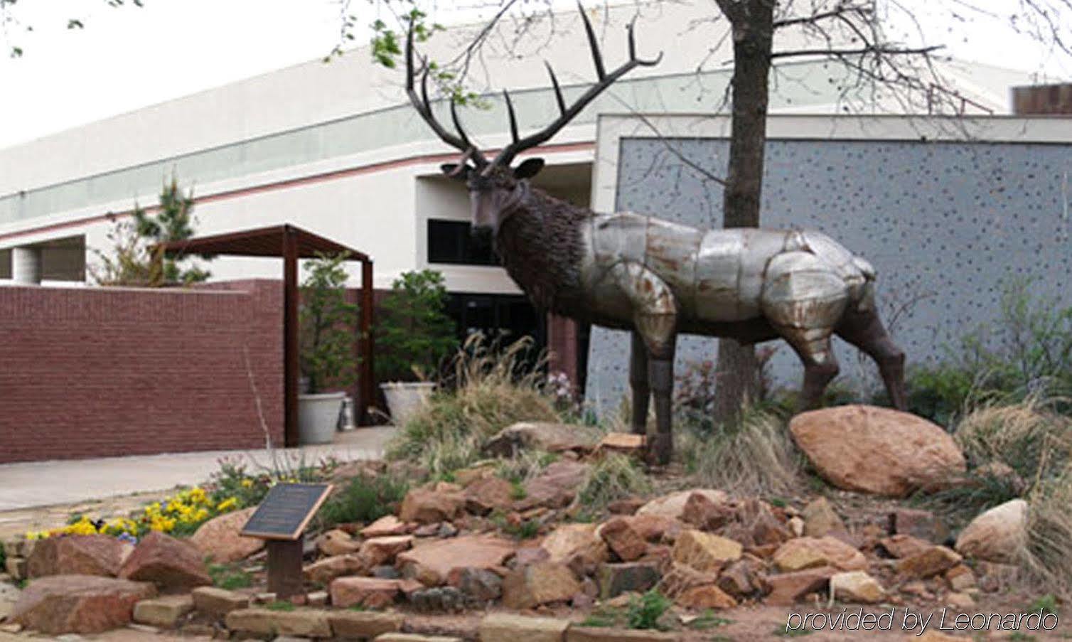 Apache Casino Hotel Lawton Bagian luar foto
