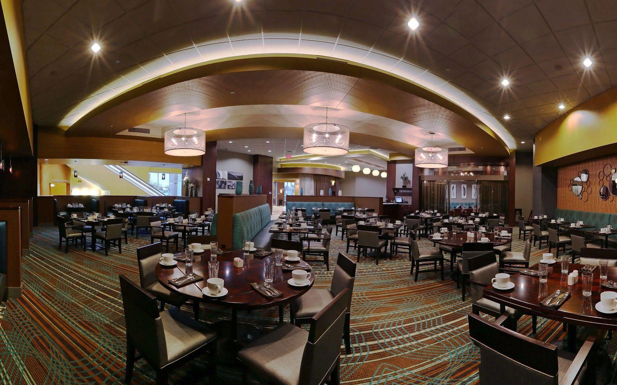 Apache Casino Hotel Lawton Bagian luar foto