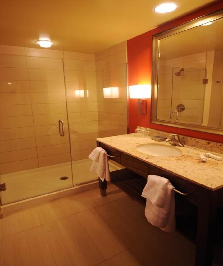 Apache Casino Hotel Lawton Bagian luar foto